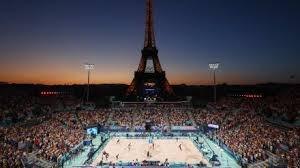 CBA罚单：洛夫顿怒指裁判+不当言论合计停赛两场 上海3人共罚7万